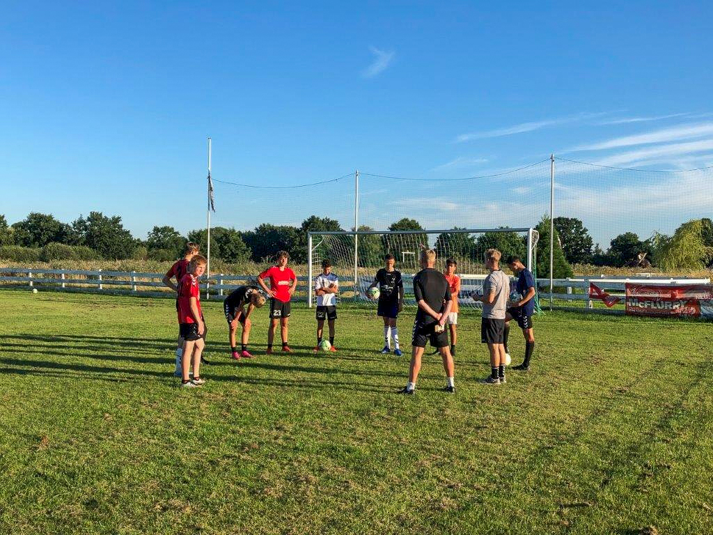 football foundation hamburg header startseite teambesprechung img 6177